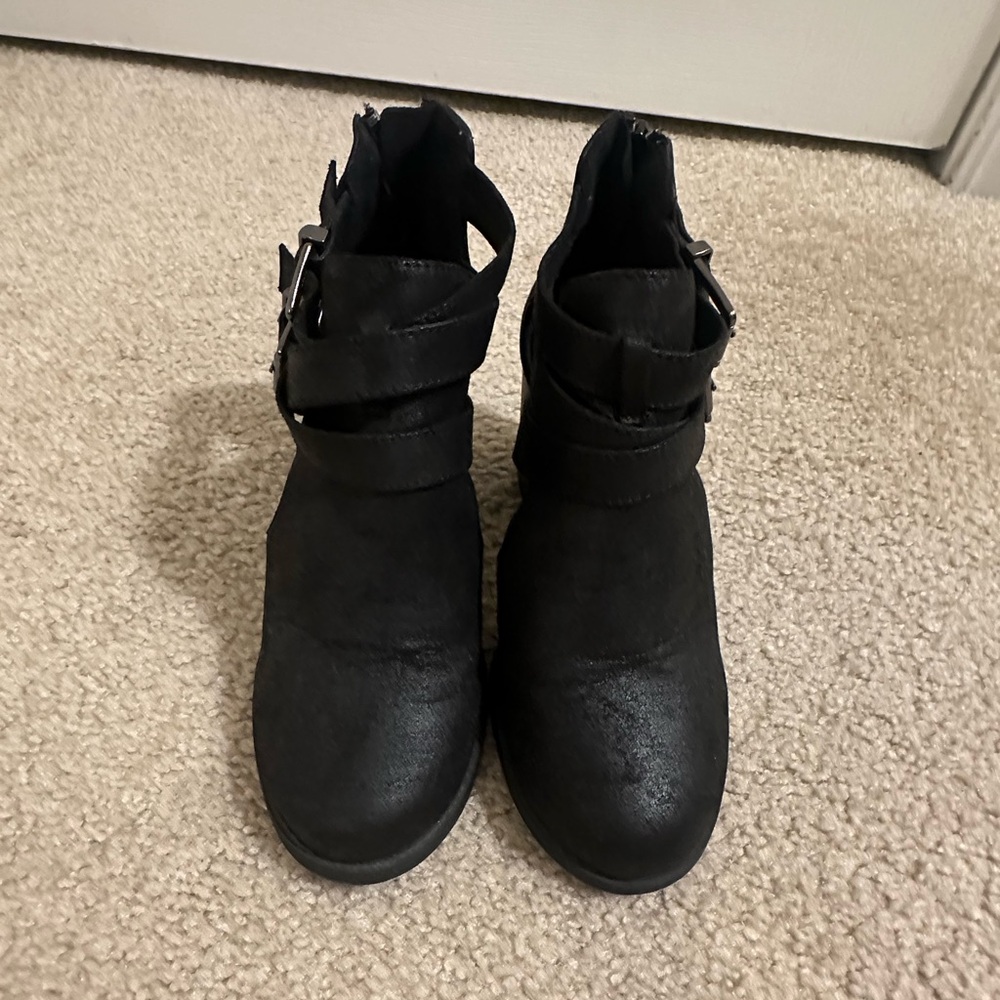 Black Booties - Picture 5 of 8